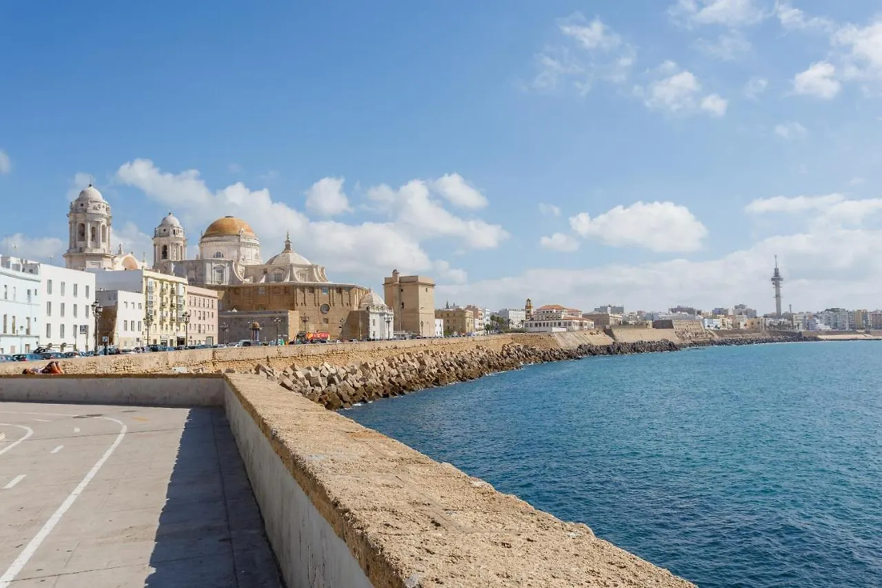 Catedral View Apartment By Cadiz4Rentals